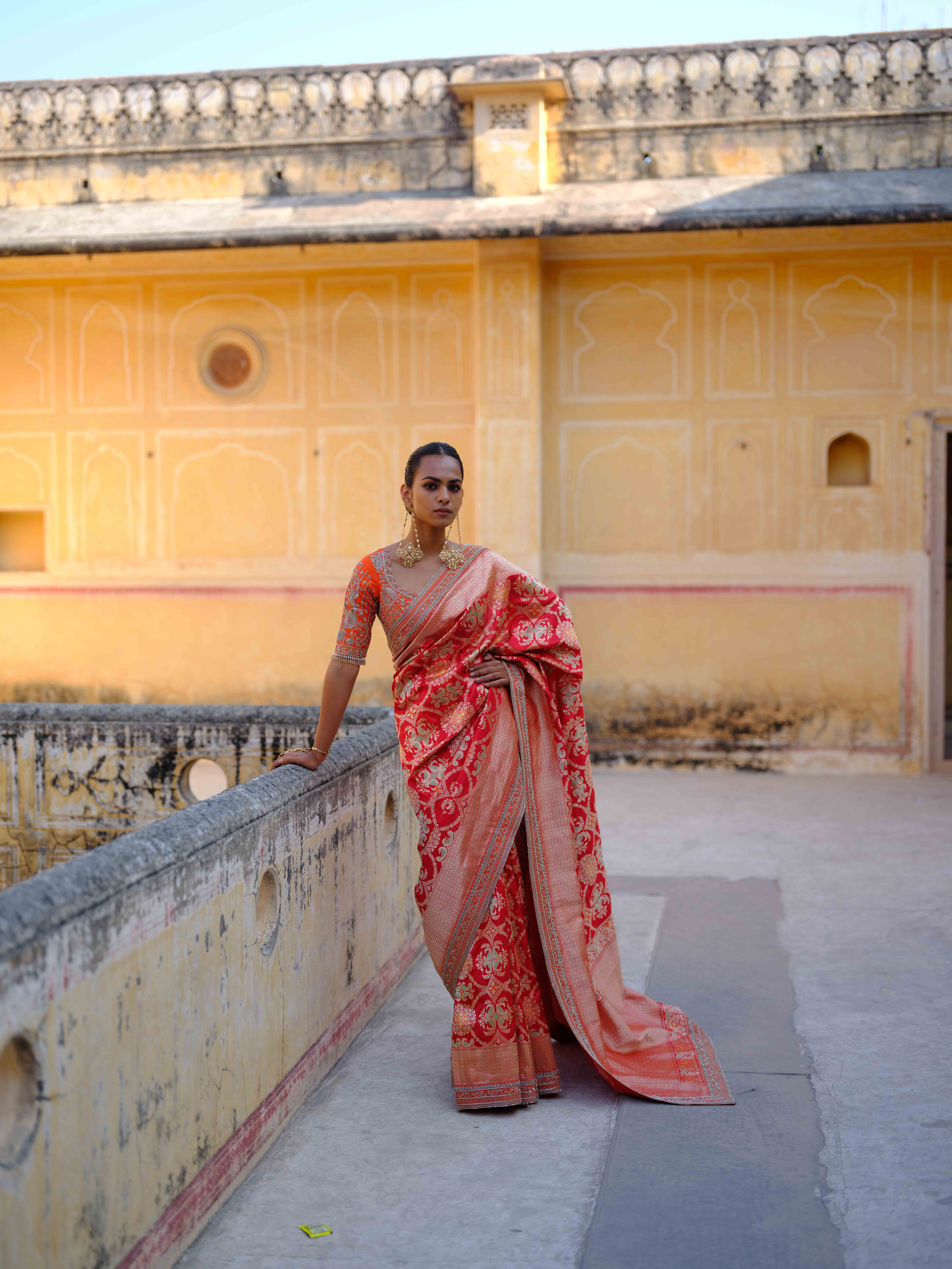 SAANJH HANDWOVEN BANARASI SAREE SET