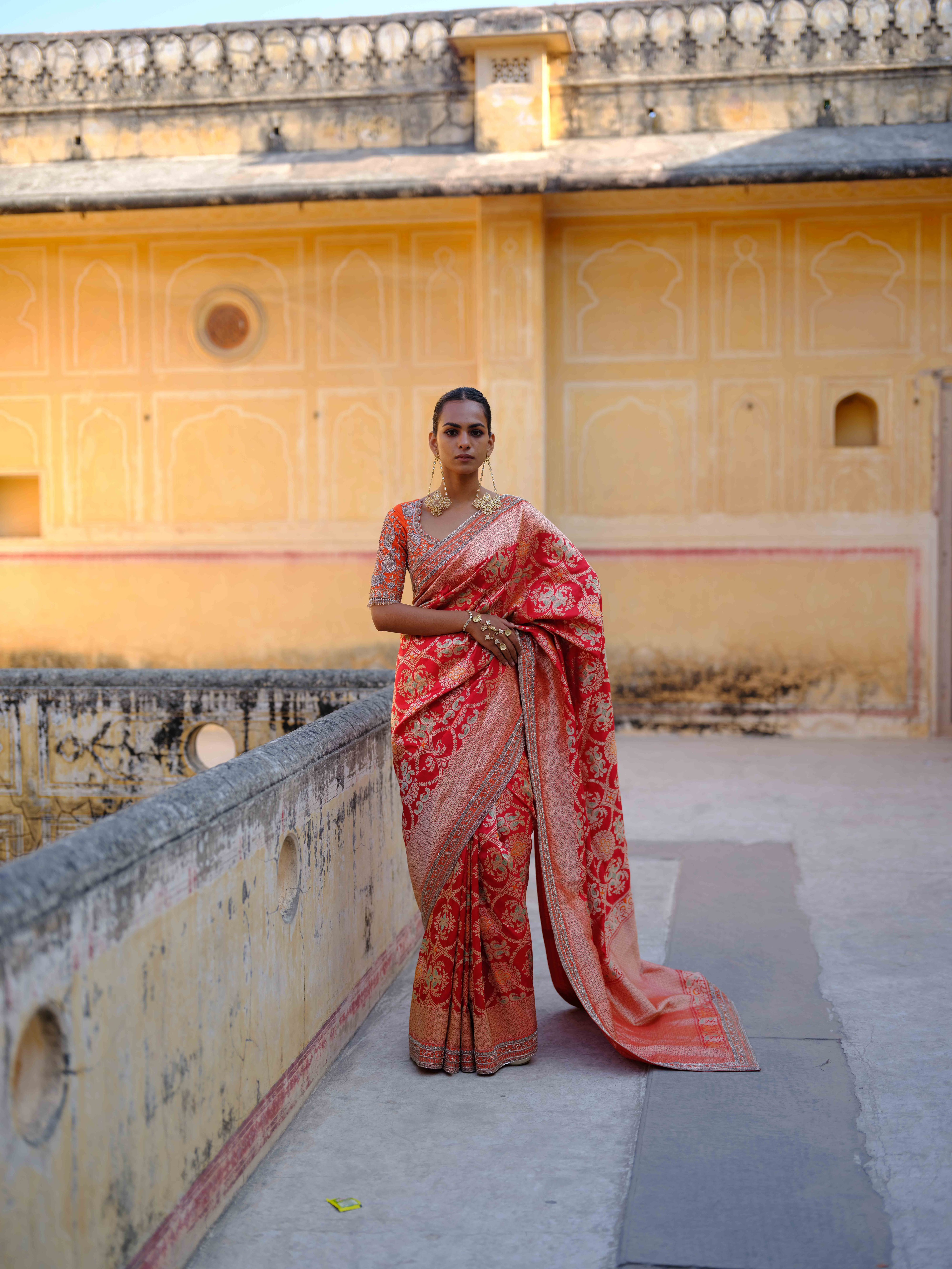 SAANJH HANDWOVEN BANARASI SAREE SET