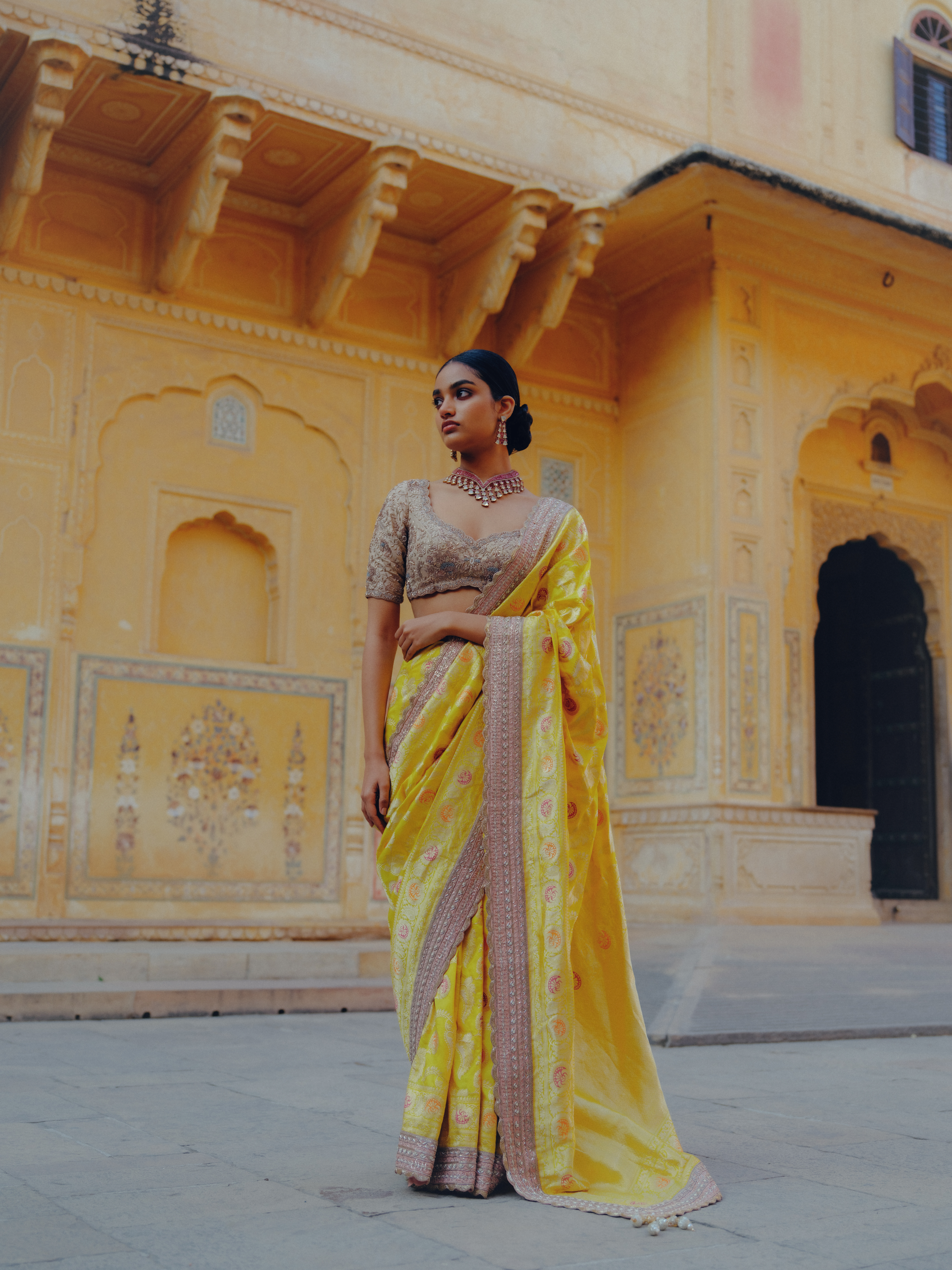 UJJWALA HANDWOVEN BANARASI SAREE SET