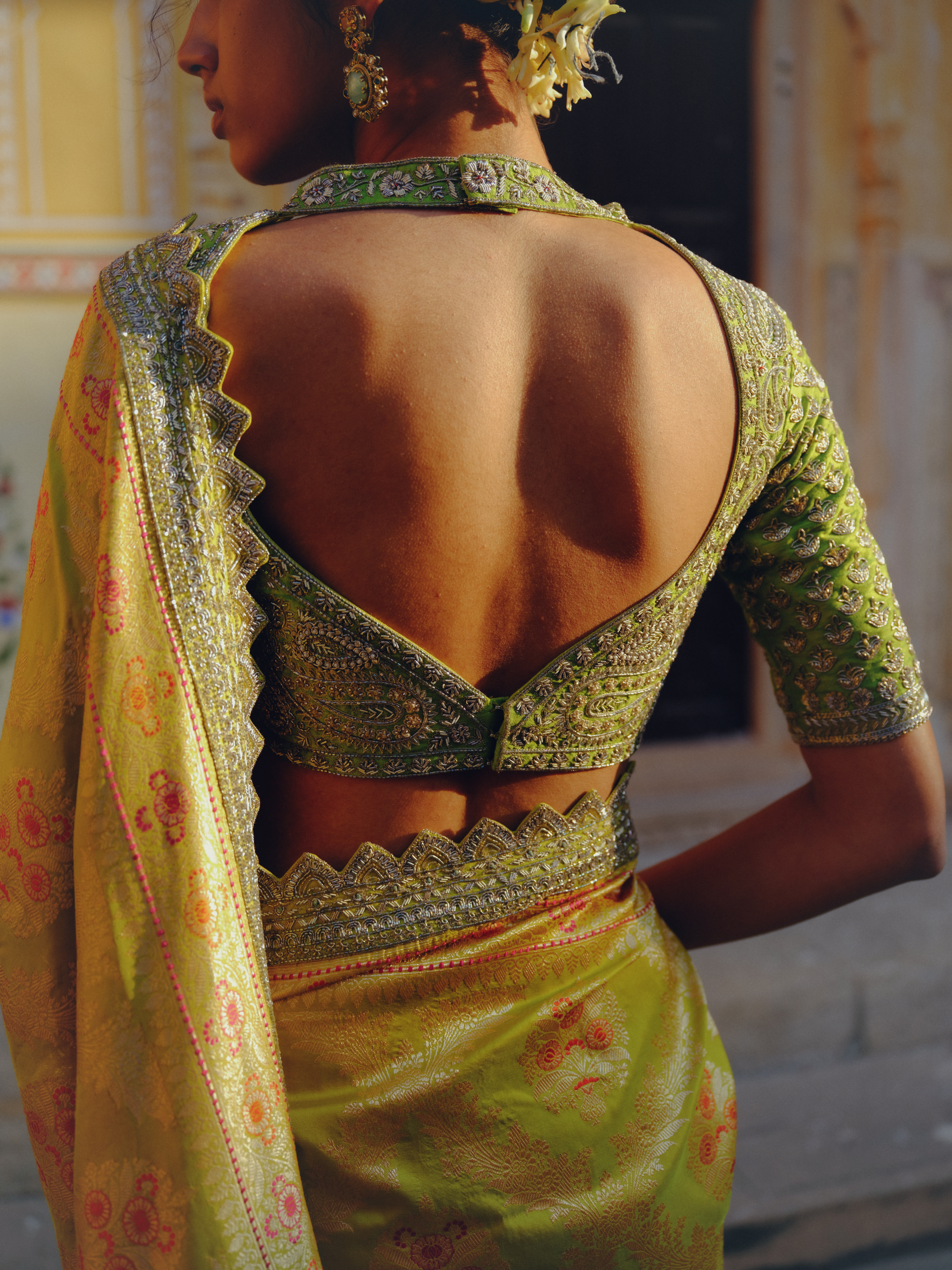 AROHI HANDWOVEN BANARASI SAREE SET