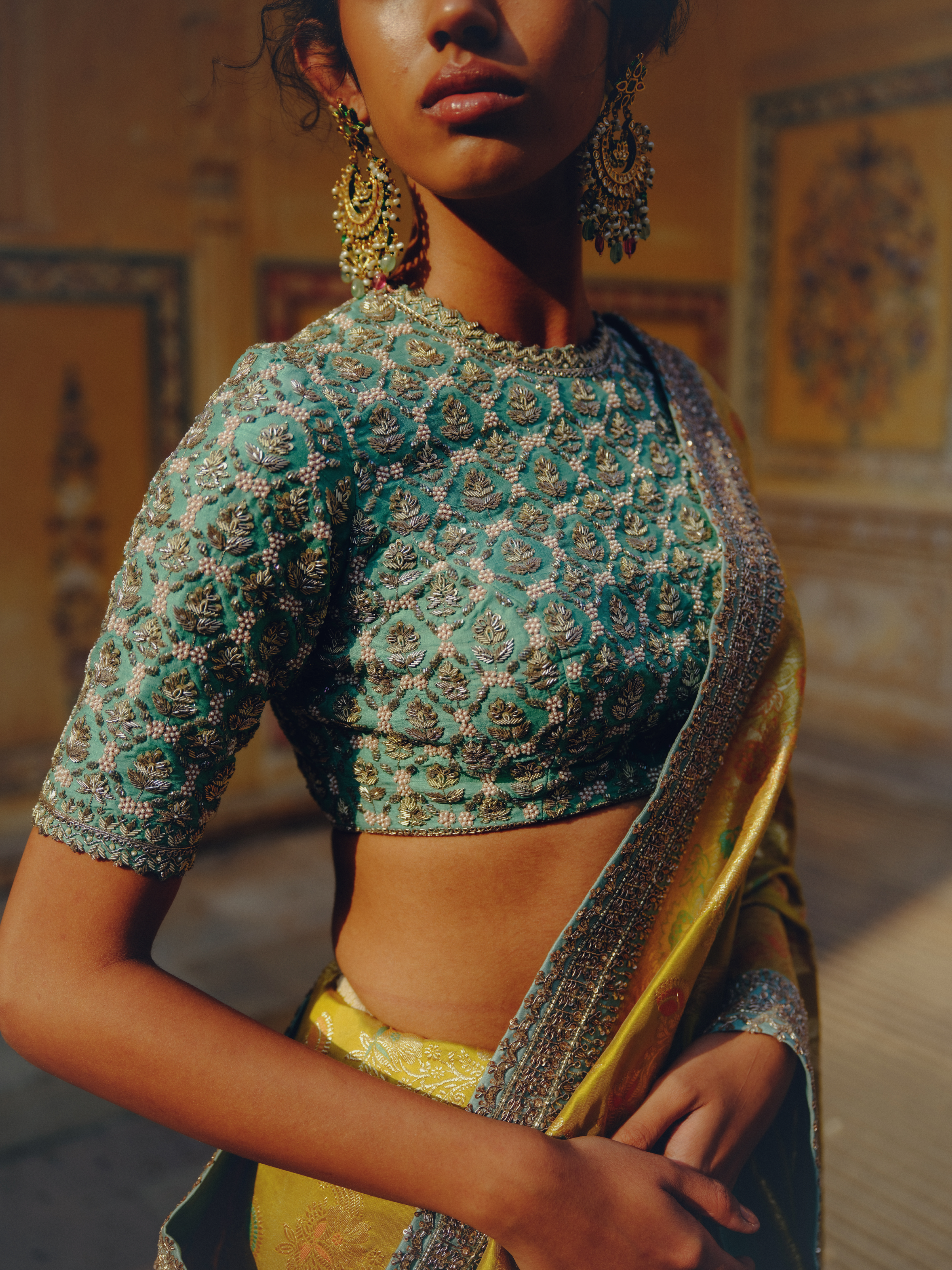 DEVIKA HANDWOVEN BANARASI SAREE SET