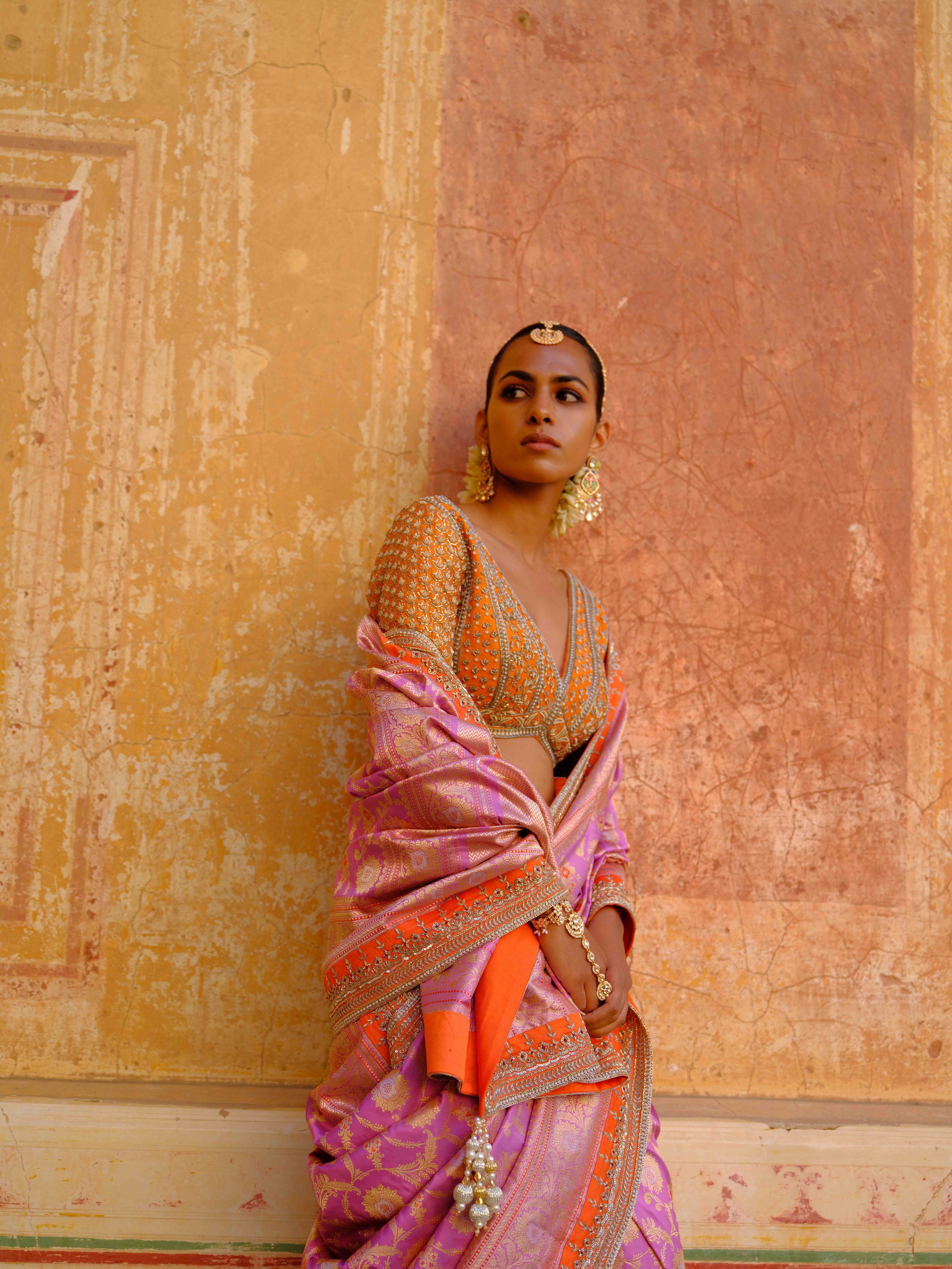 TAVISHA HANDWOVEN BANARASI SAREE SET