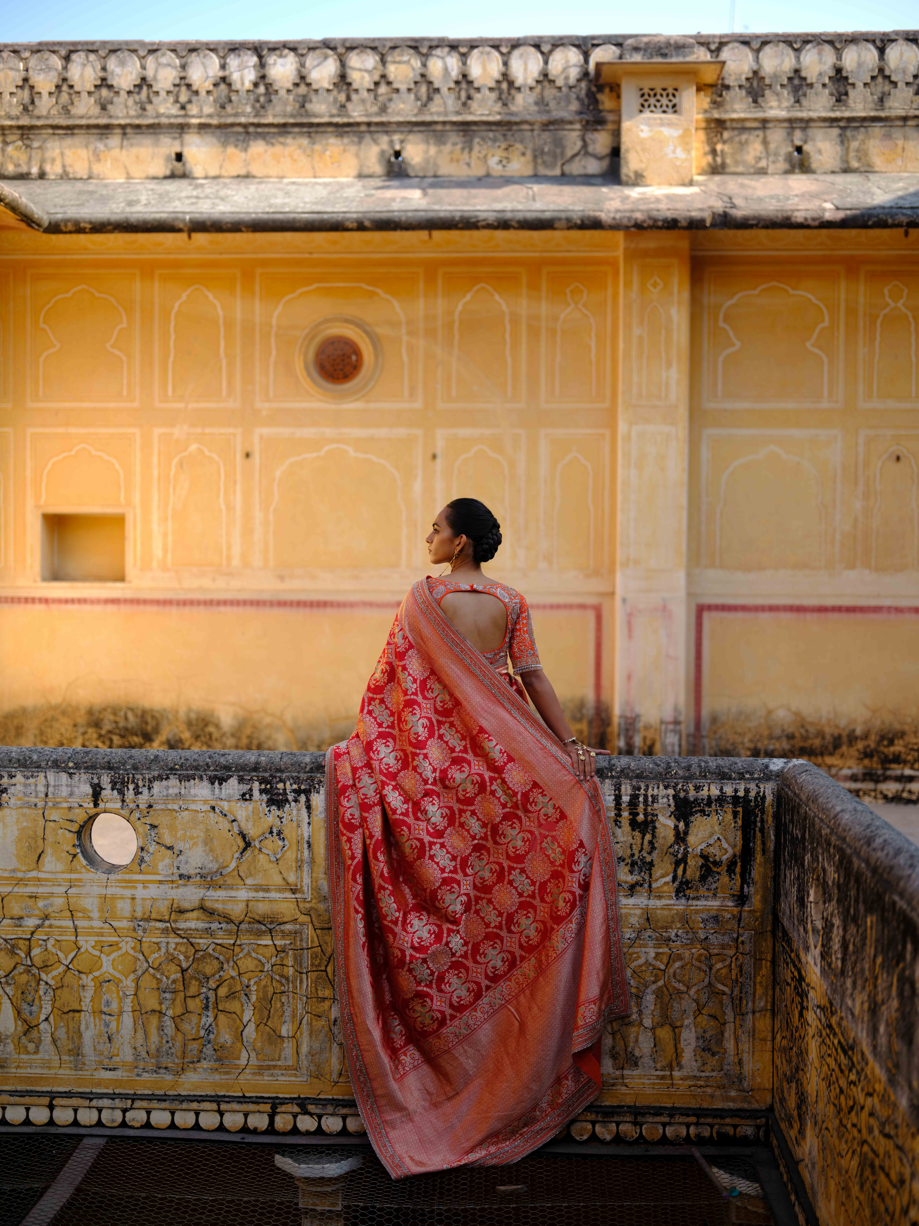 SAANJH HANDWOVEN BANARASI SAREE SET