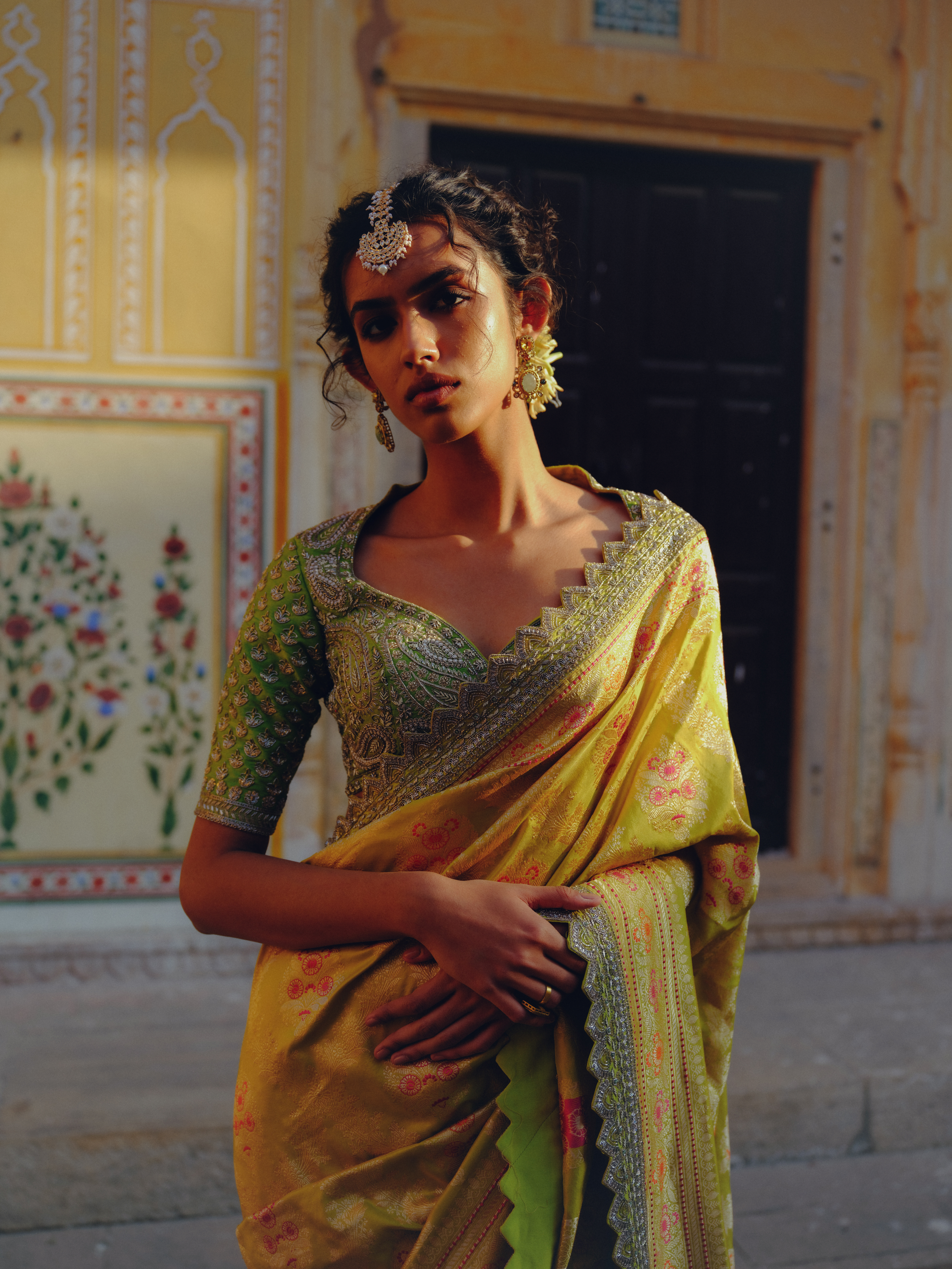 AROHI HANDWOVEN BANARASI SAREE SET
