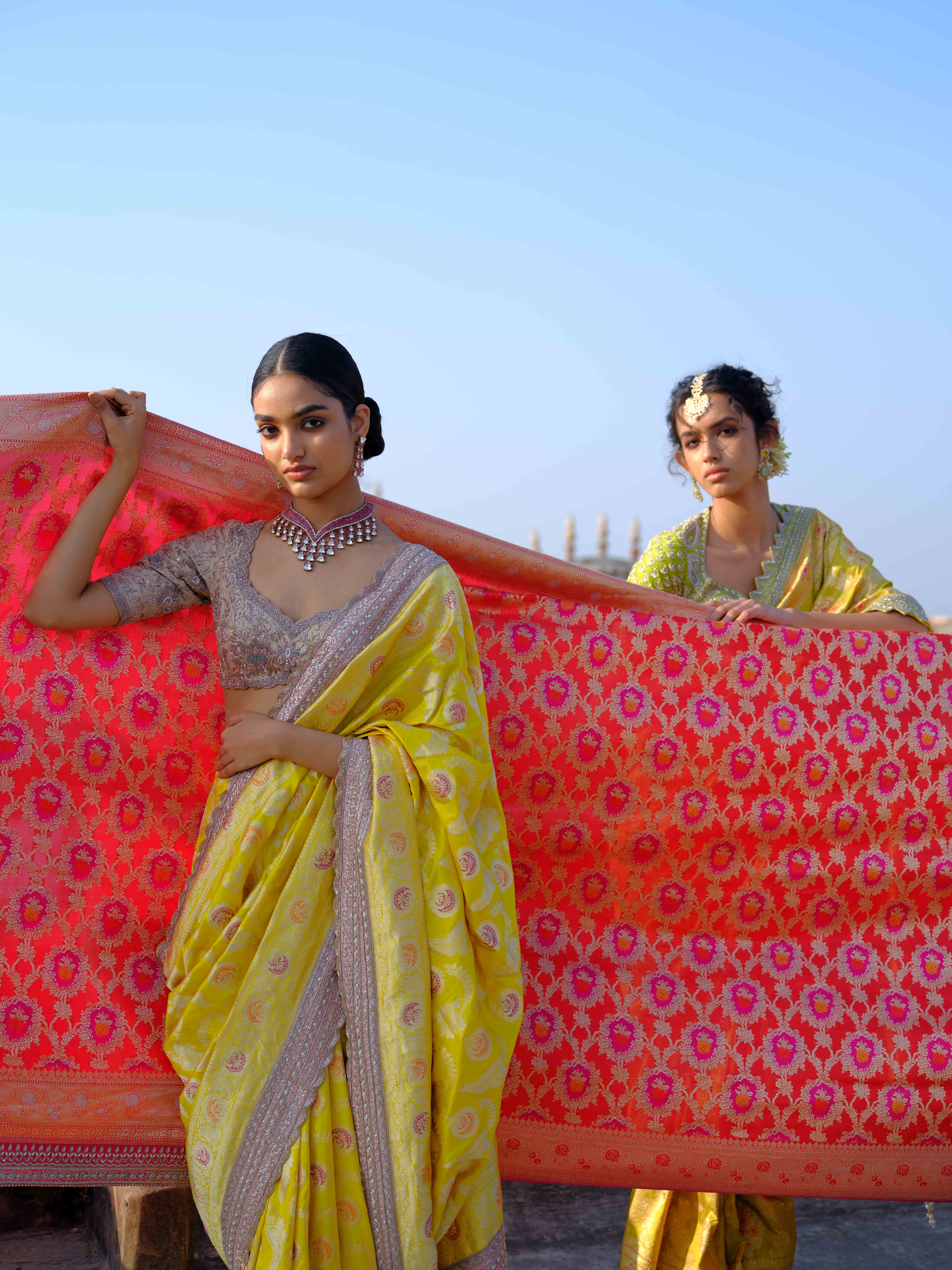 UJJWALA HANDWOVEN BANARASI SAREE SET