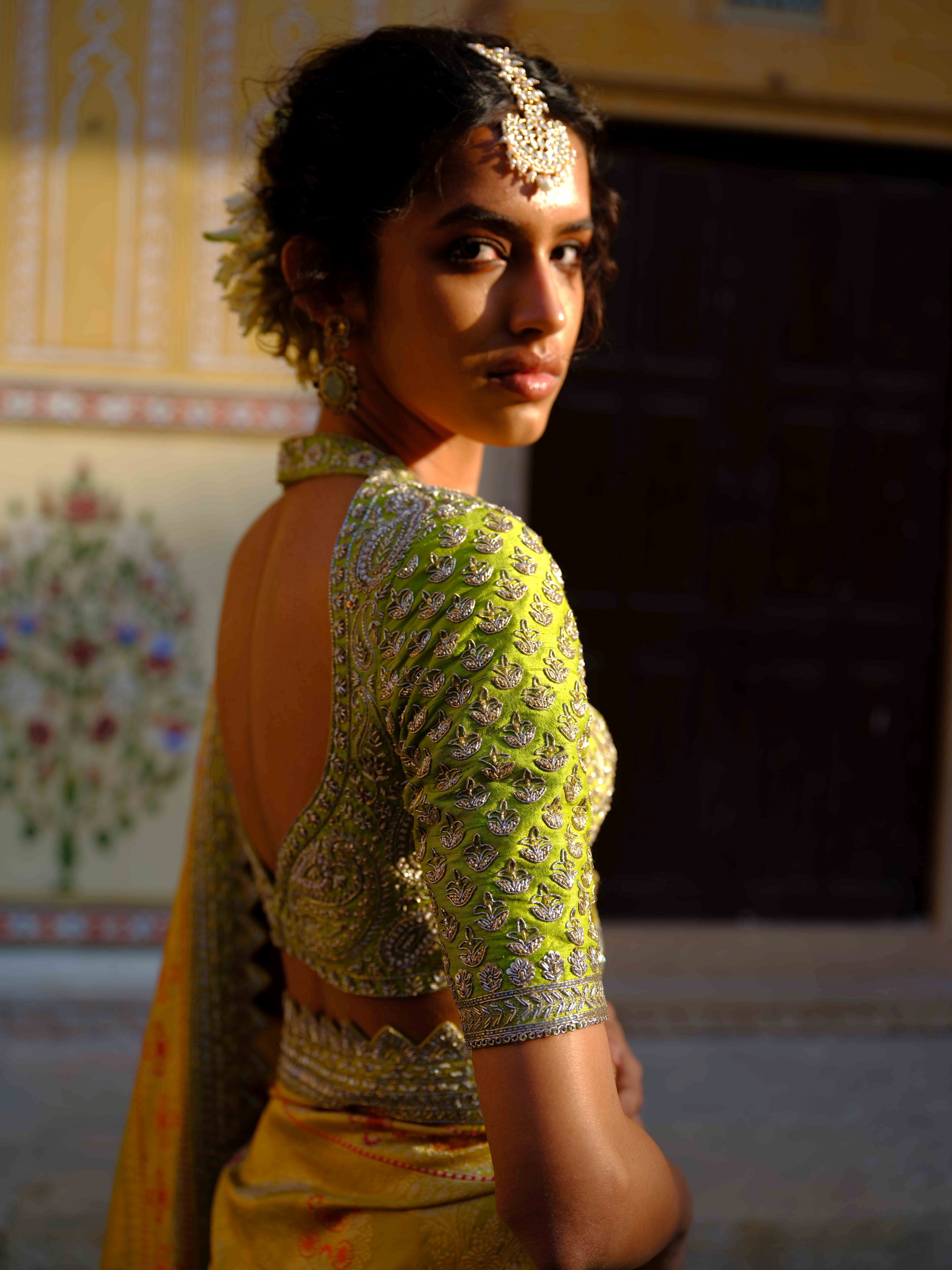 AROHI HANDWOVEN BANARASI SAREE SET